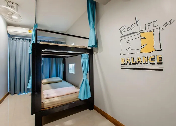 瑞思提尼旅舍 旅馆